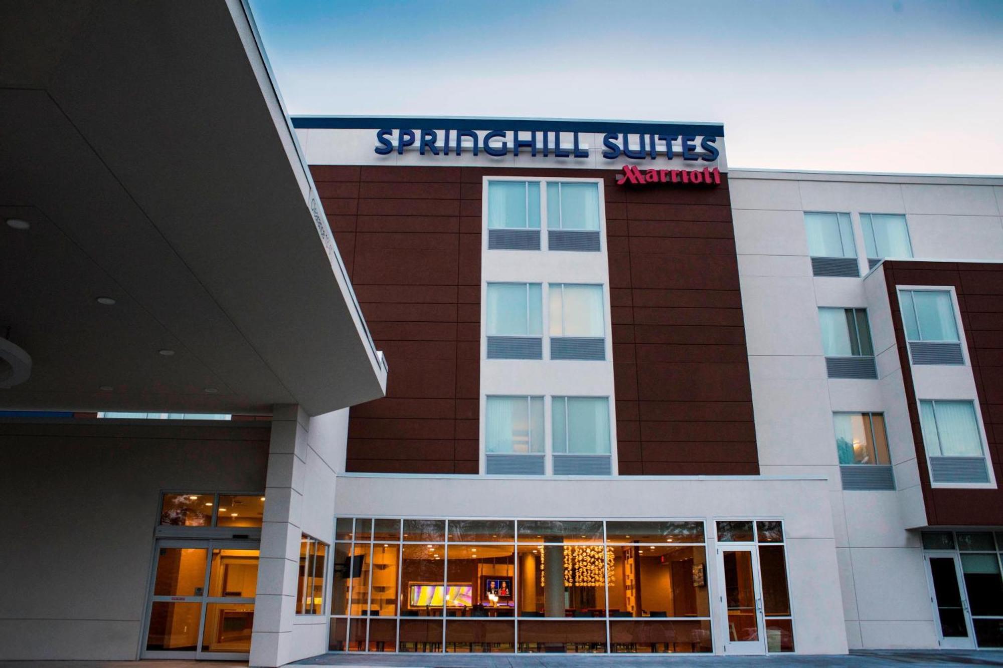 Springhill Suites By Marriott Wisconsin Dells Esterno foto