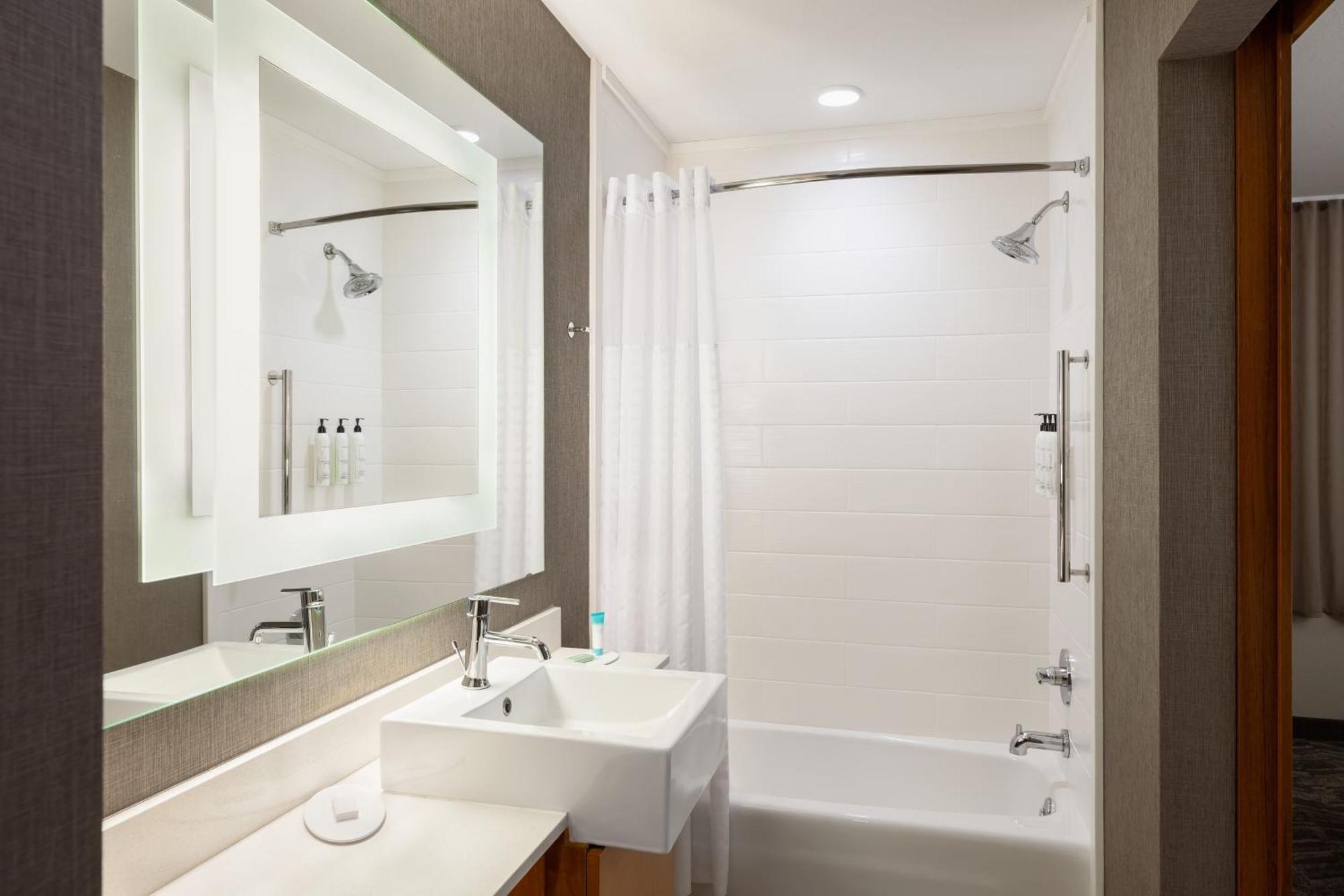 Springhill Suites By Marriott Wisconsin Dells Esterno foto